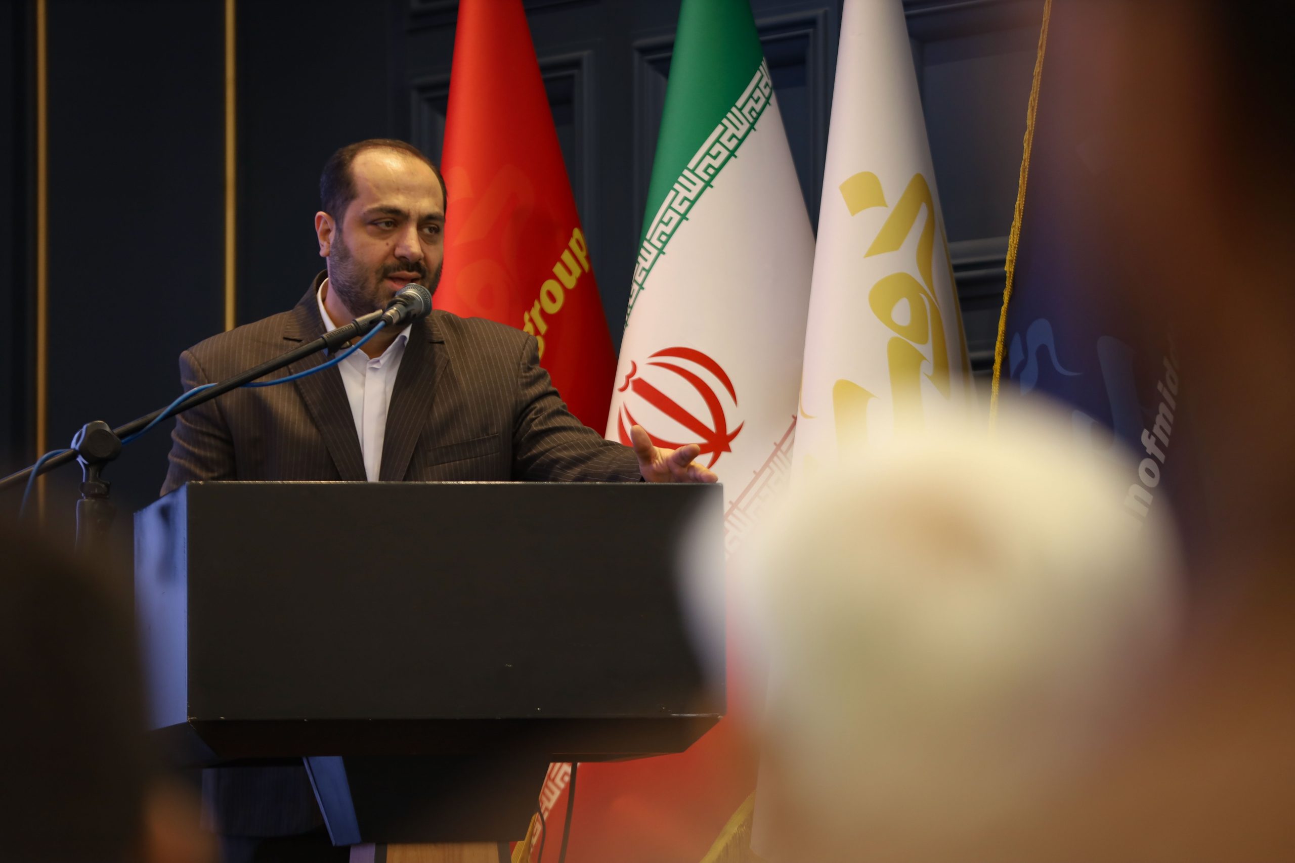 مصاحبه مدیرعامل گروه خورشید خاورمیانه